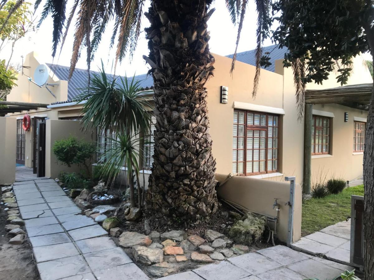 16 On Main Villa Arniston Exterior photo